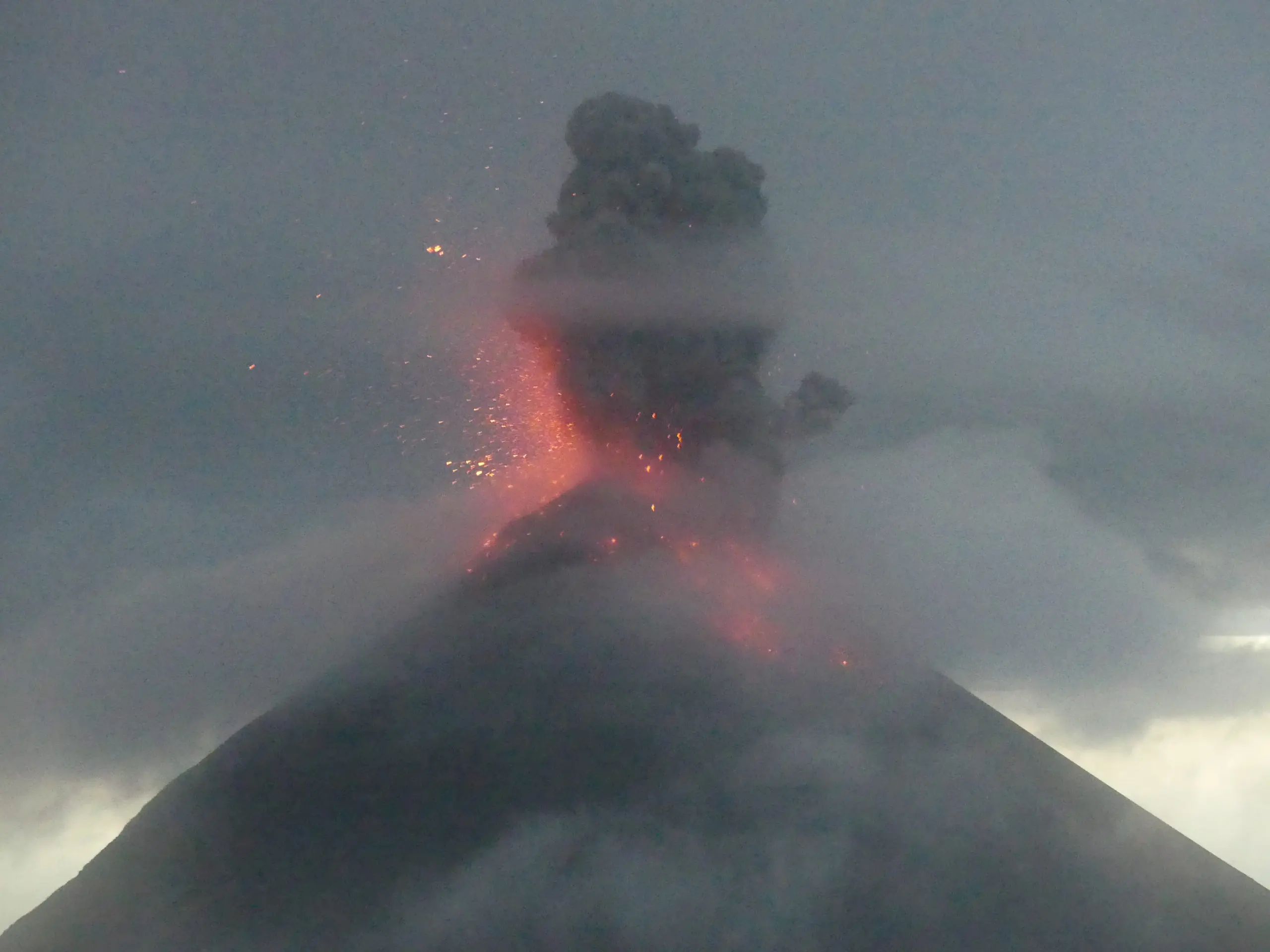 Volcan Acatenango Volcan Acatenango